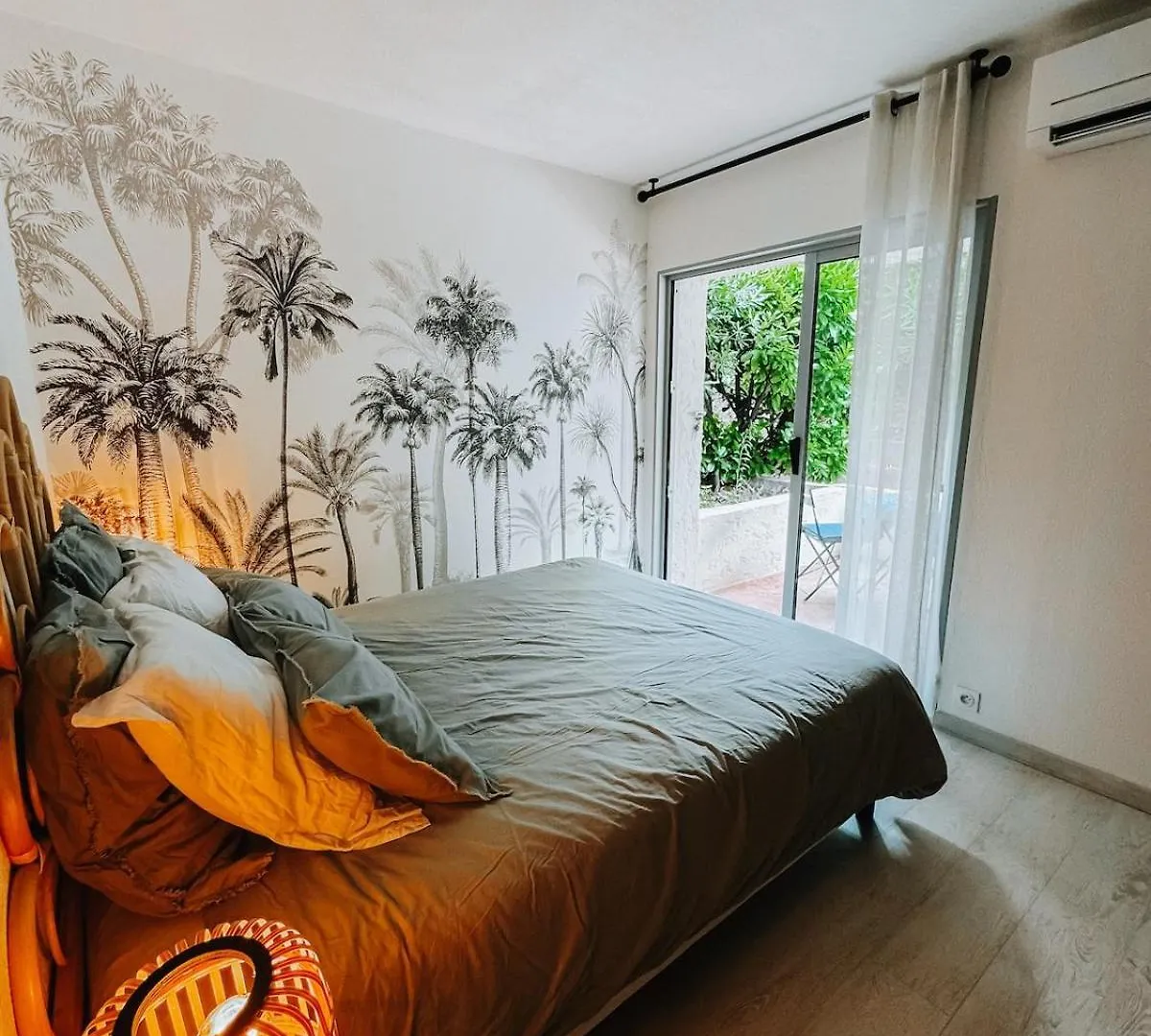 Cozy Apartment In Saint-Tropez